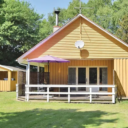 Three-bedroom In Nordenbro Vesteregn