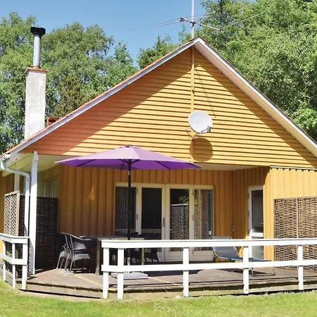 Three-bedroom In * Nordenbro Vesteregn