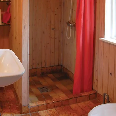 Σπίτι διακοπών Three-bedroom In *